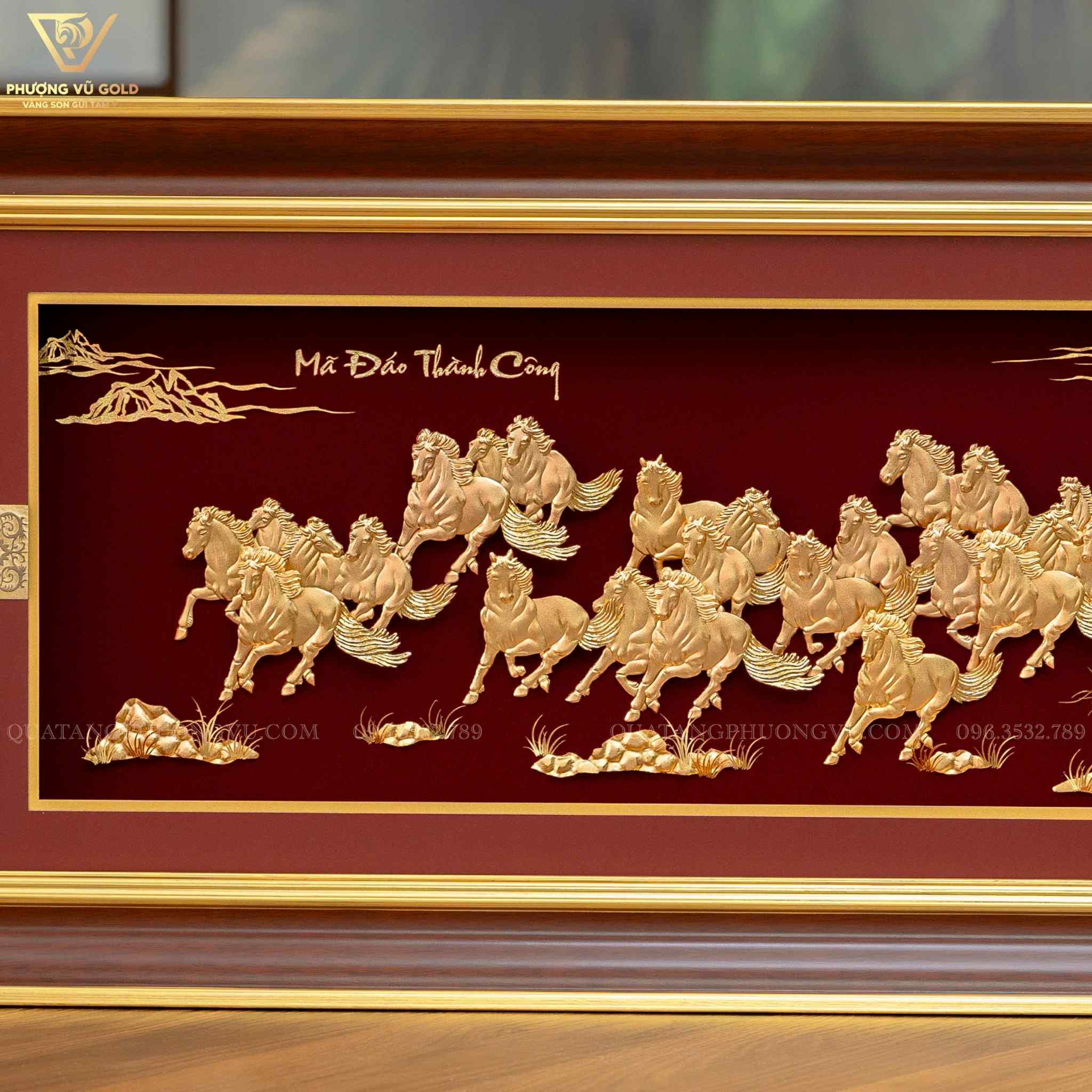 Quà Tặng Tết Bính Ngọ 2026 – Mã Đáo Thành Công Dát Vàng 24K | Phượng Vũ Gold