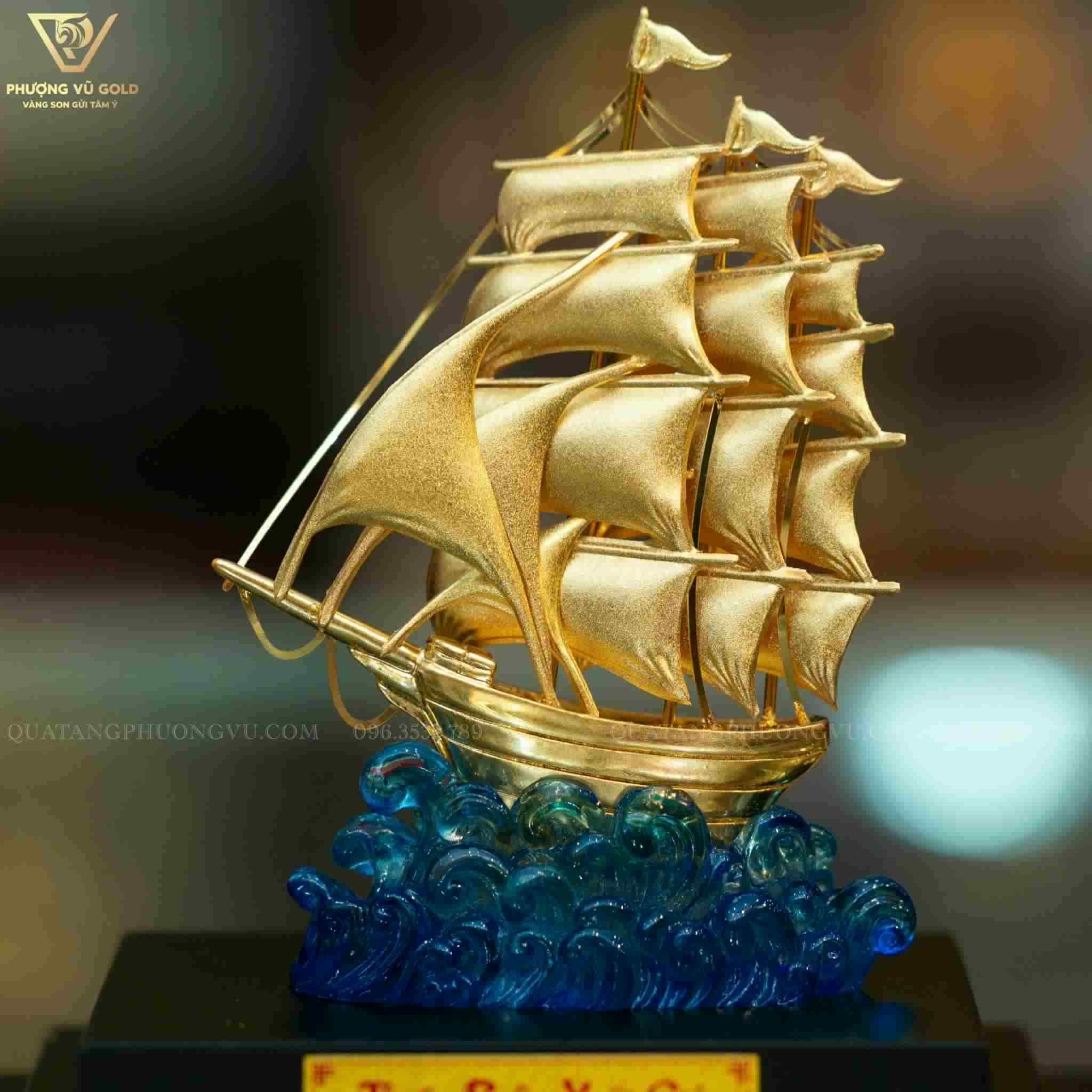 Mô Hình Thuyền Dát Vàng 24K – Quà Tặng Cao Cấp | Phượng Vũ Gold